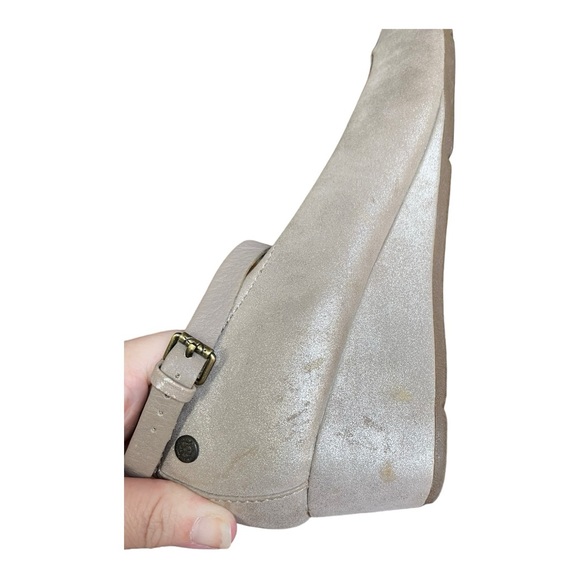 Anthropologie Bussola Tampere Ankle Strap Wedge Leather Heels in Golden Silver - Picture 11 of 16